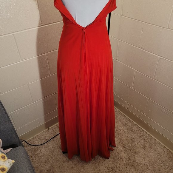 Beautiful Red Jeweled/Beaded Prom Dress - Picture 8 of 10